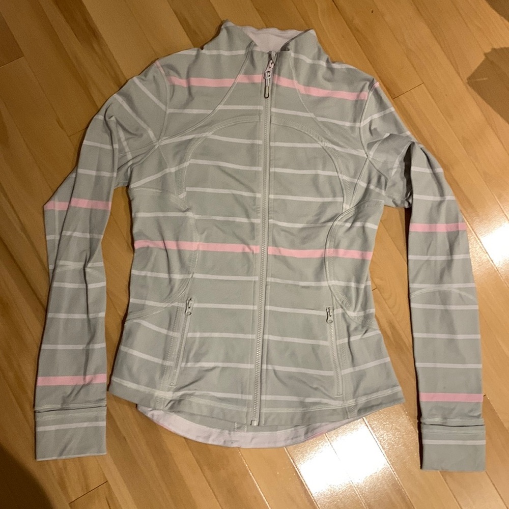 Lululemon Forme Jacket Cuffins Pop Stripe Heathered Dune / Barely Pink -size 10